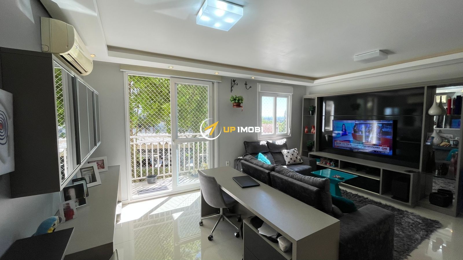 Apartamento, 3 dormitórios no bairro Jardim Sabará em Porto Alegre para Comprar