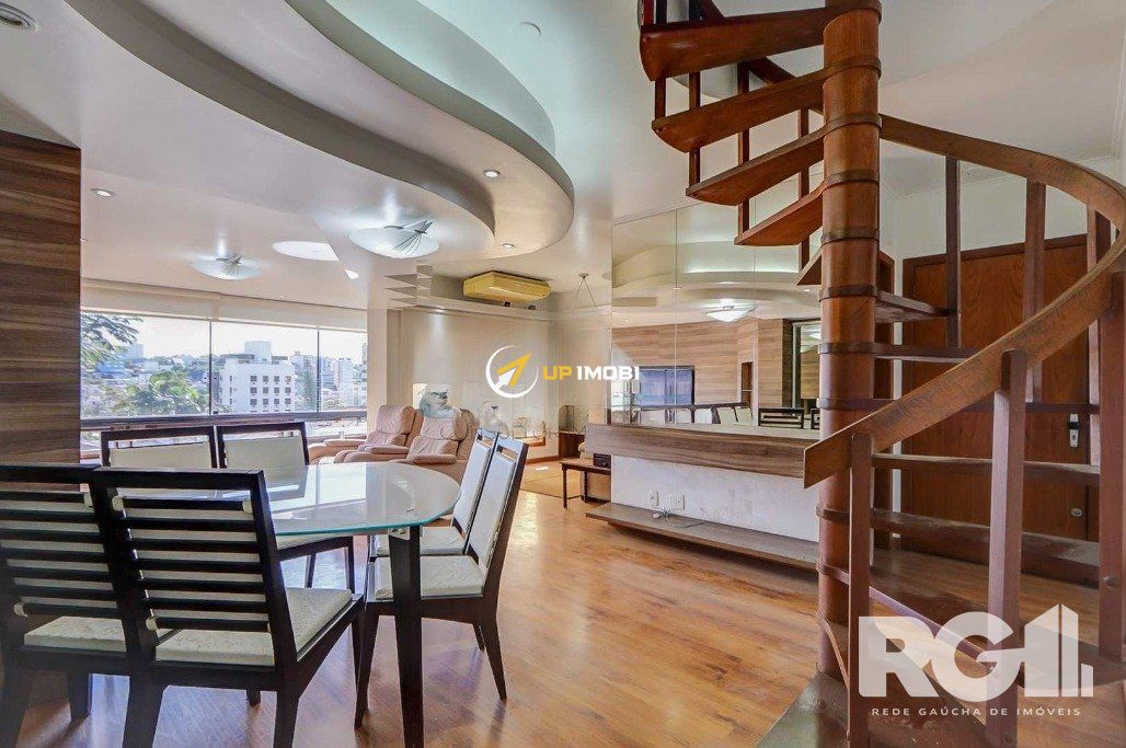 Cobertura com 272m², 3 dormitórios no bairro Jardim Lindóia em Porto Alegre para Comprar