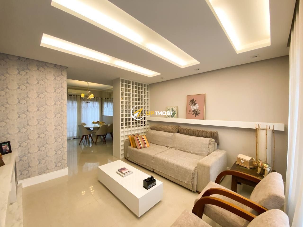 Casa, 3 dormitórios no bairro Jardim Planalto em Porto Alegre para Comprar