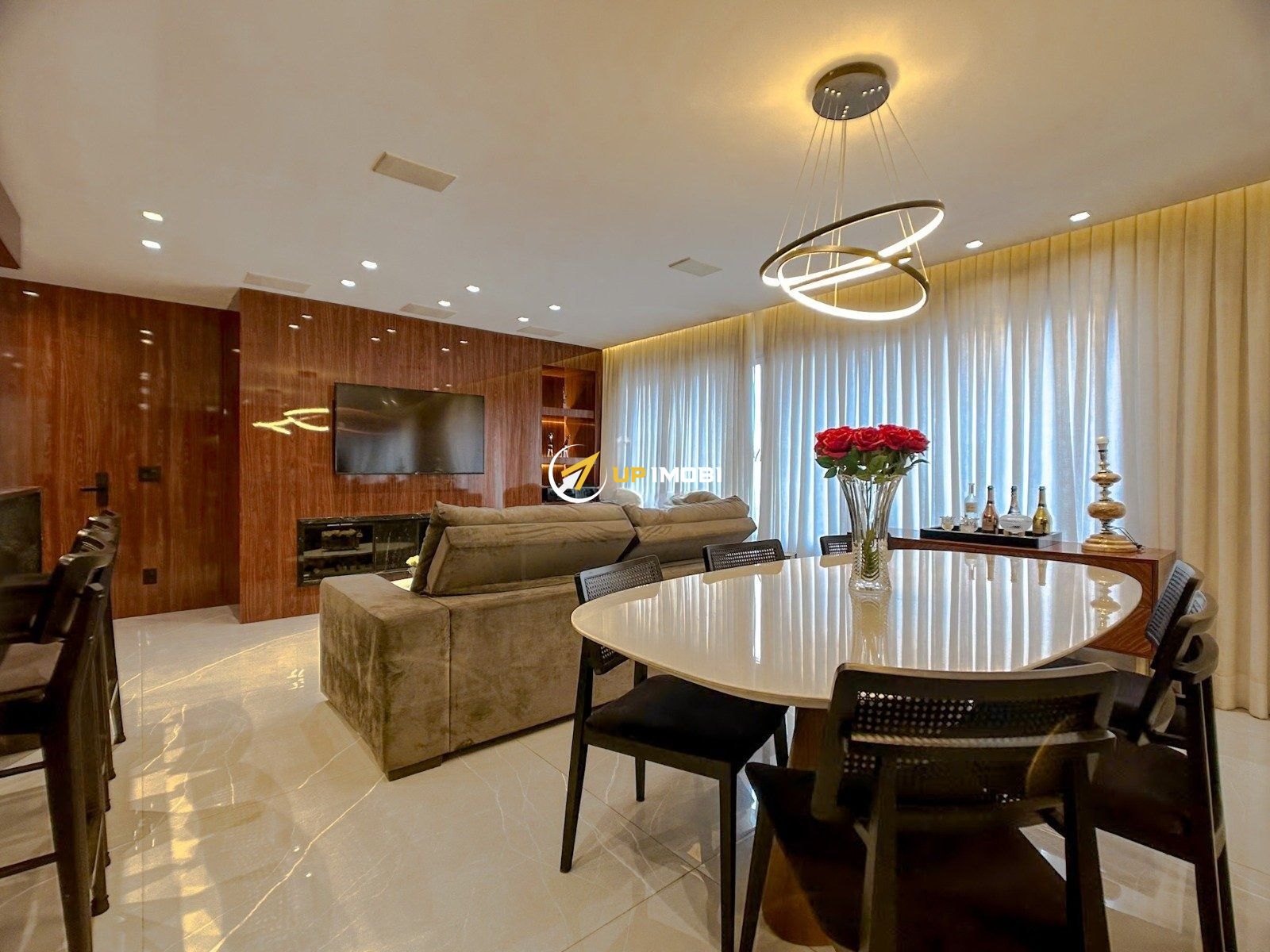 Apartamento, 3 dormitórios no bairro Menino Deus em Porto Alegre para Comprar