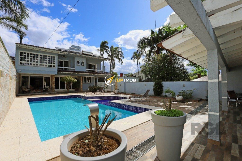 Casa com 598m², 5 dormitórios no bairro Ipanema em Porto Alegre para Comprar