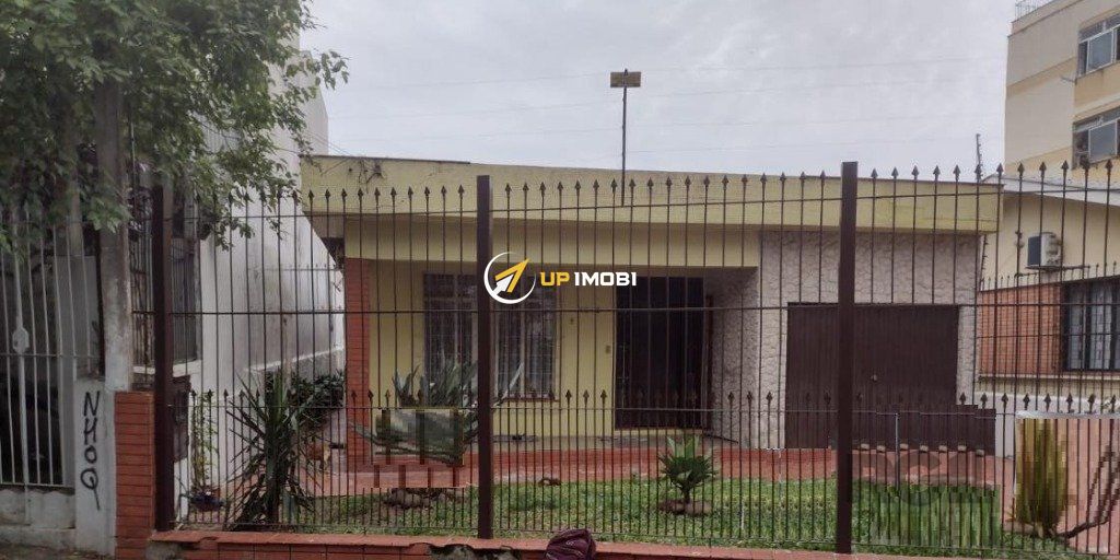 Casa com 110m², 3 dormitórios no bairro Passo da Areia em Porto Alegre para Comprar