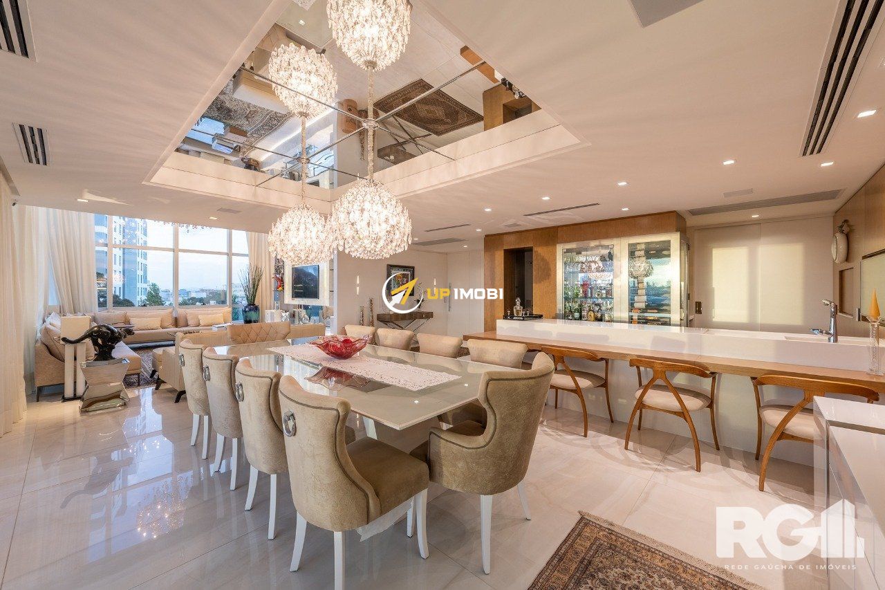 Apartamento, 3 dormitórios no bairro Jardim Europa em Porto Alegre para Comprar