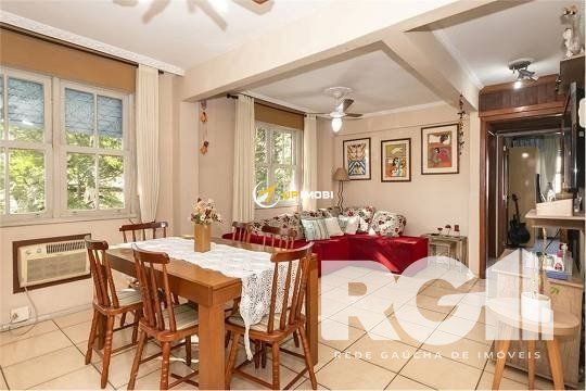 Apartamento, 2 dormitórios no bairro Azenha em Porto Alegre para Comprar