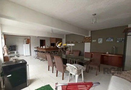 Casa, 6 dormitórios no bairro Teresópolis em Porto Alegre para Comprar