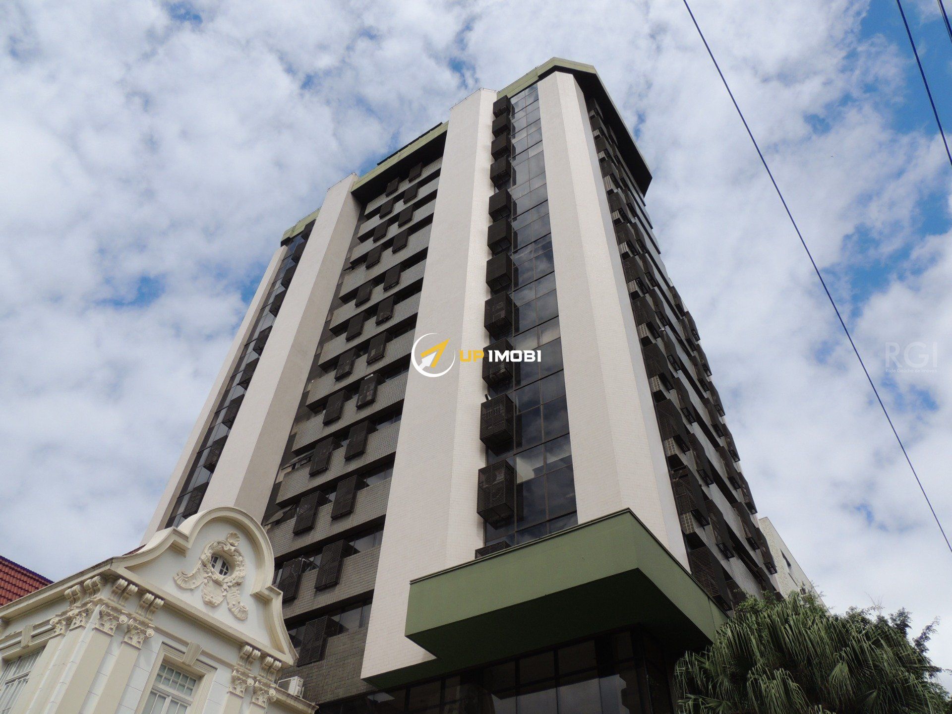 Sala Comercial no bairro Rio Branco em Porto Alegre para Comprar