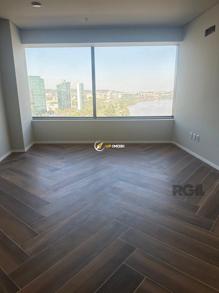 Sala Comercial no bairro Praia de Belas em Porto Alegre para Comprar