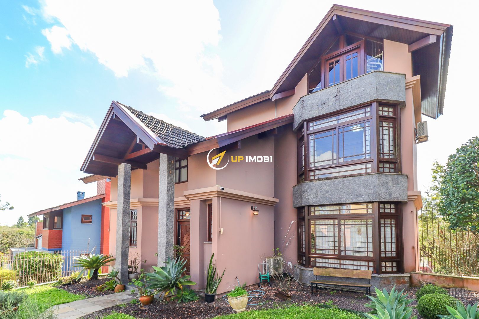 Casa, 3 dormitórios no bairro Teresópolis em Porto Alegre para Comprar