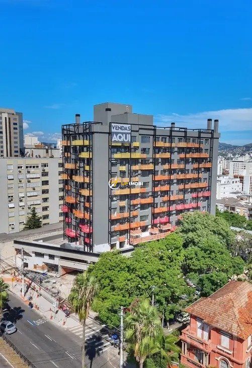 Studio, 1 dormitório no bairro Independência em Porto Alegre para Comprar