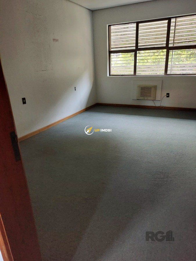 Sala Comercial no bairro Rio Branco em Porto Alegre para Comprar