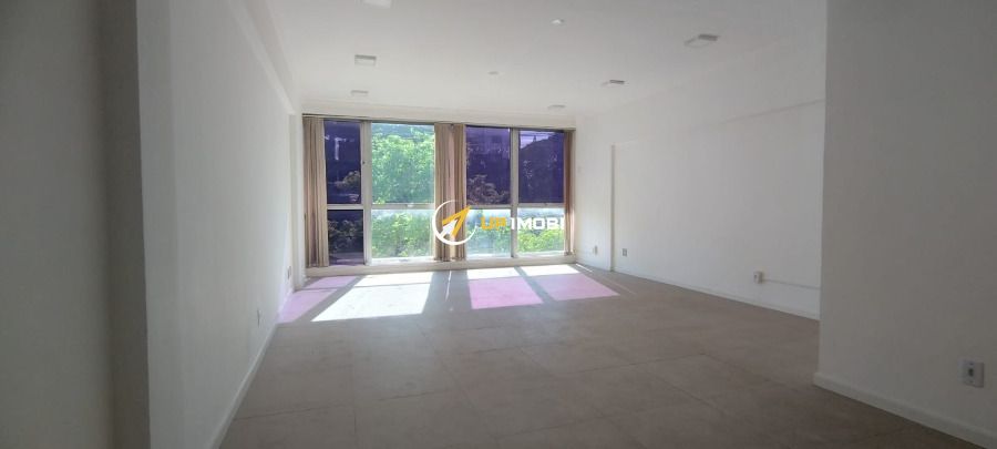 Sala Comercial, 1 dormitório no bairro Auxiliadora em Porto Alegre para Comprar