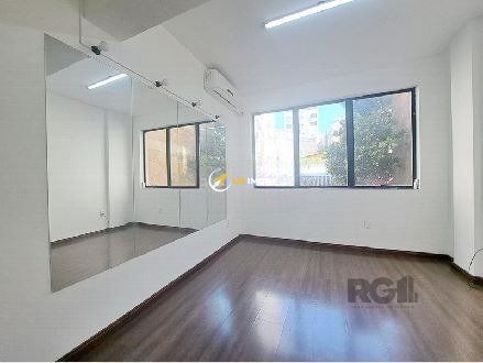 Sala Comercial no bairro Cidade Baixa em Porto Alegre para Comprar