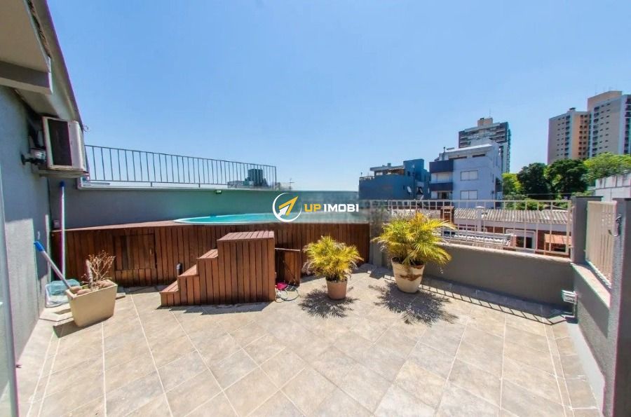 Cobertura, 2 dormitórios no bairro São João em Porto Alegre para Comprar