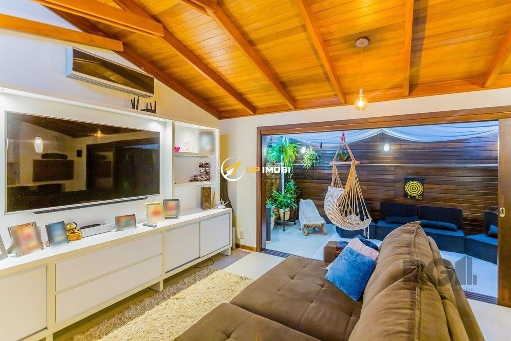 Casa de Condomínio com 155m², 3 dormitórios no bairro Espírito Santo em Porto Alegre para Comprar