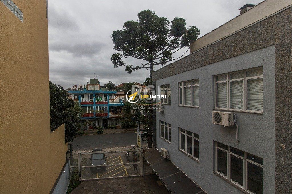 Sala Comercial no bairro Partenon em Porto Alegre para Comprar