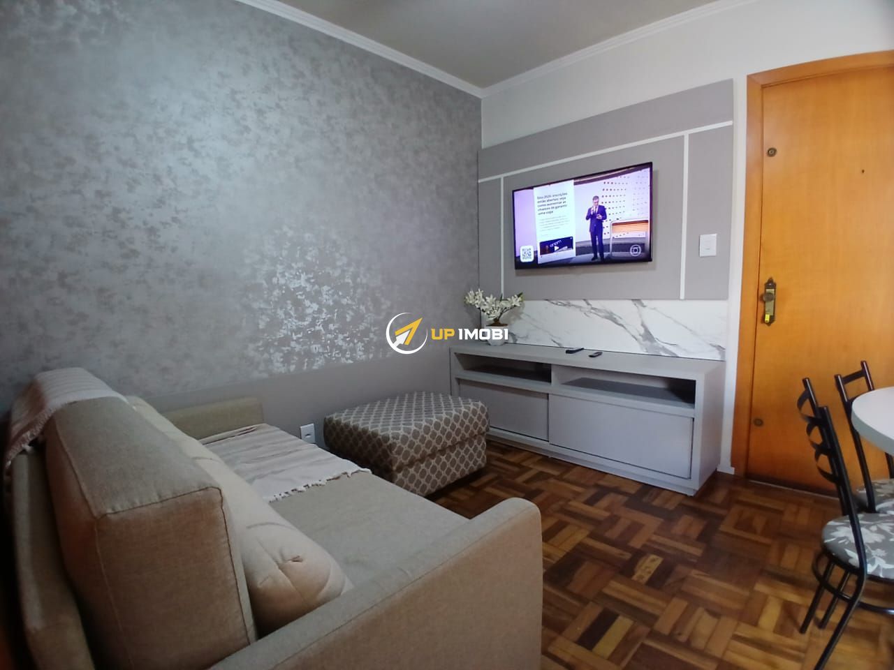 Apartamento, 1 dormitório no bairro Passo da Areia em Porto Alegre para Comprar