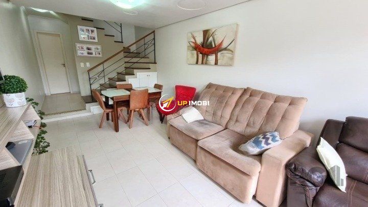 Casa de Condomínio com 110m², 3 dormitórios no bairro Teresópolis em Porto Alegre para Comprar