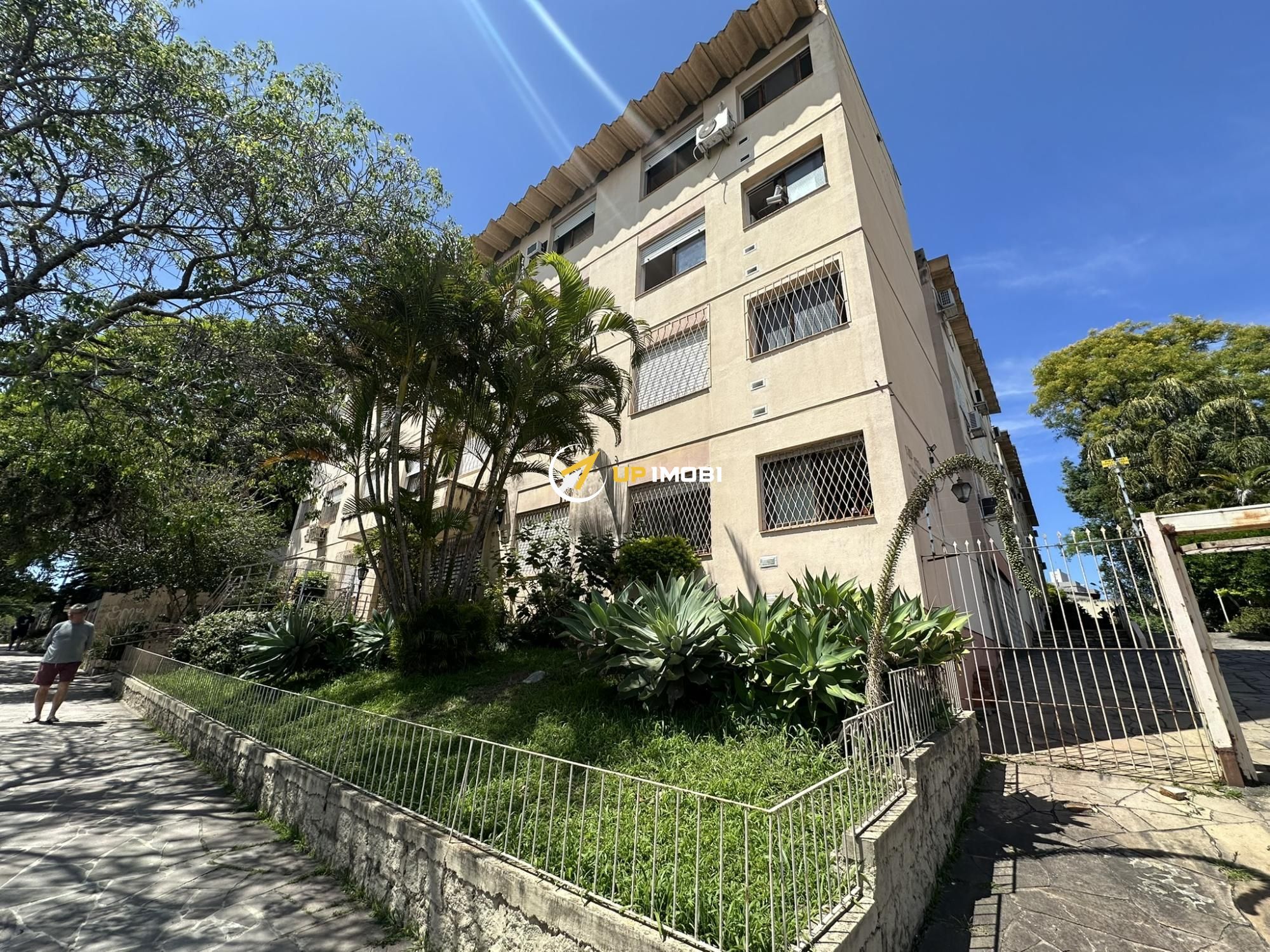 Apartamento, 2 dormitórios no bairro Teresópolis em Porto Alegre para Comprar