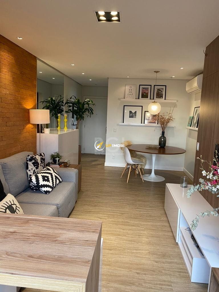 Apartamento, 2 dormitórios no bairro Nonoai em Porto Alegre para Comprar