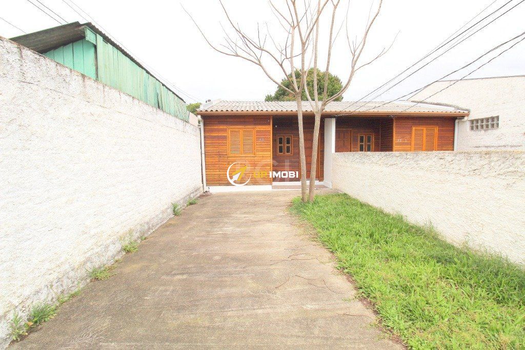 Casa com 55m², 2 dormitórios no bairro Cavalhada em Porto Alegre para Comprar