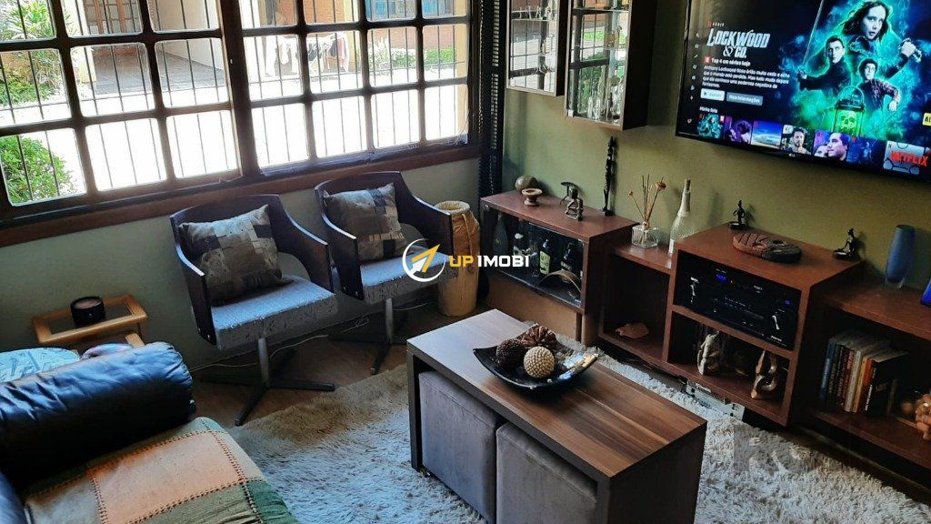 Casa de Condomínio com 117m², 3 dormitórios no bairro Medianeira em Porto Alegre para Comprar