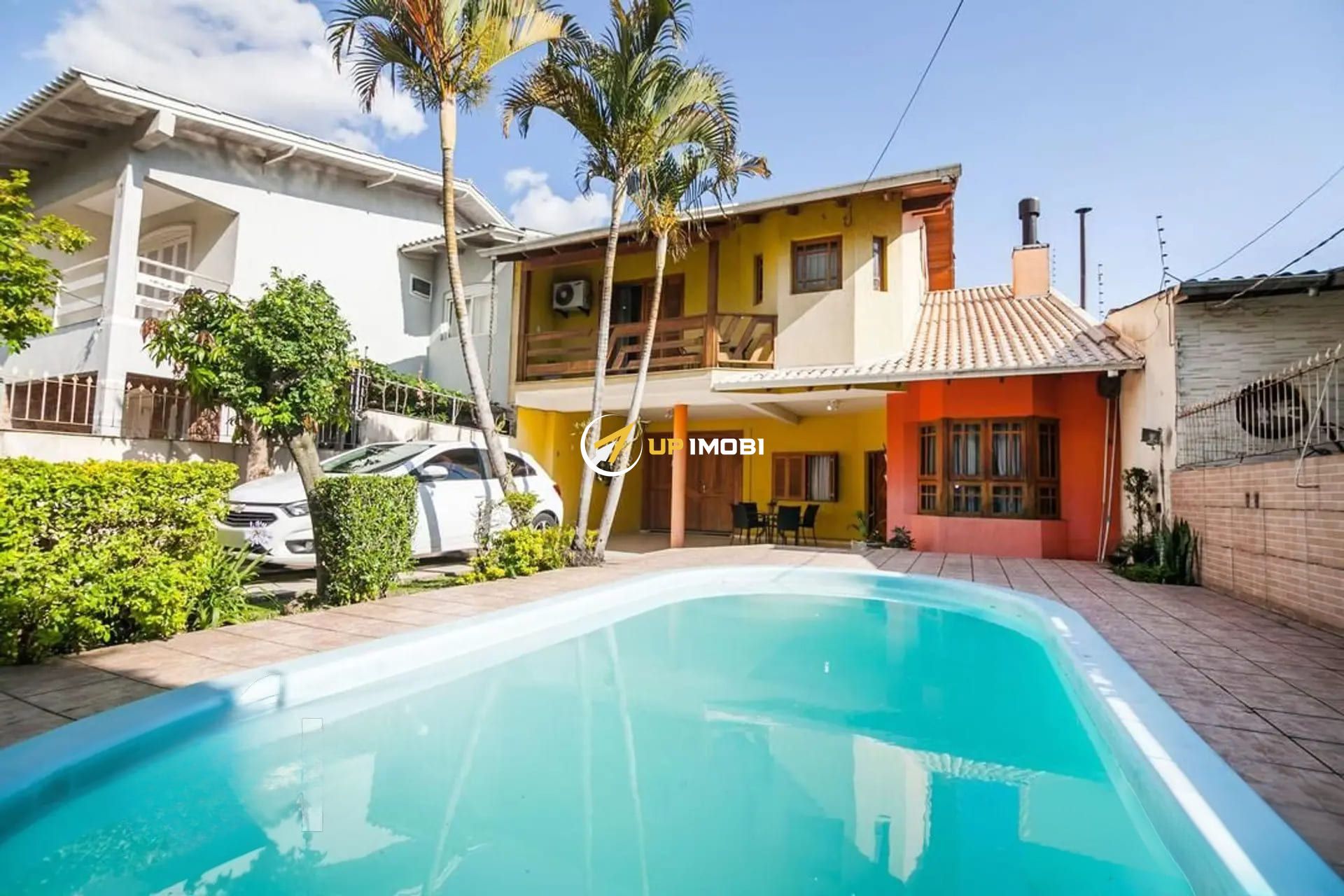 Casa, 4 dormitórios no bairro Rubem Berta em Porto Alegre para Comprar