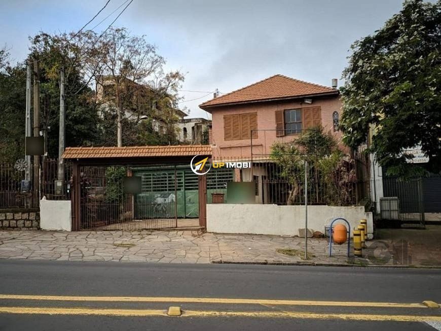 Casa com 200m², 5 dormitórios no bairro Glória em Porto Alegre para Comprar