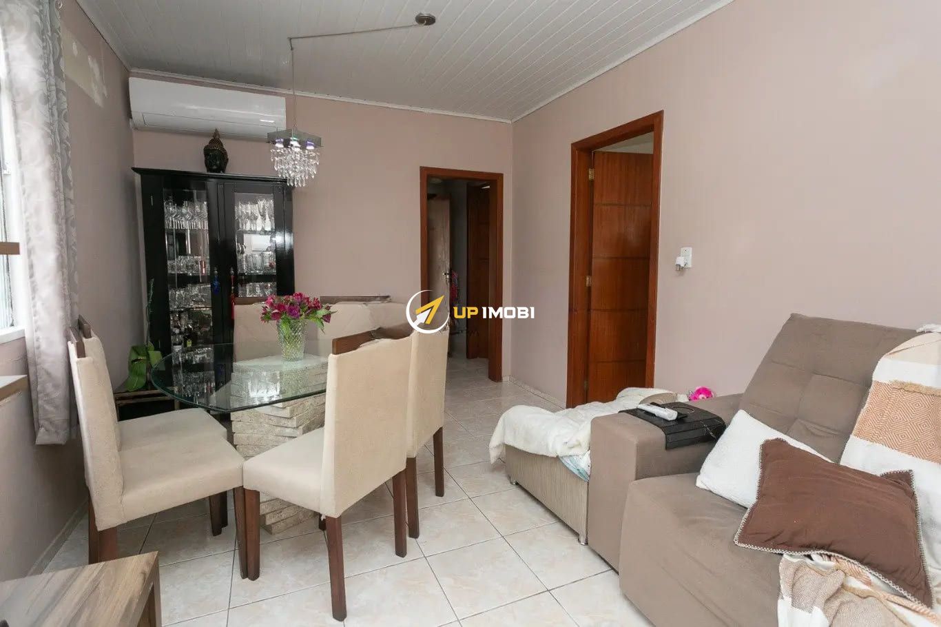 Casa, 2 dormitórios no bairro Partenon em Porto Alegre para Comprar