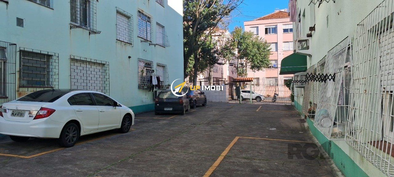Apartamento, 1 dormitório no bairro Jardim Leopoldina em Porto Alegre para Comprar