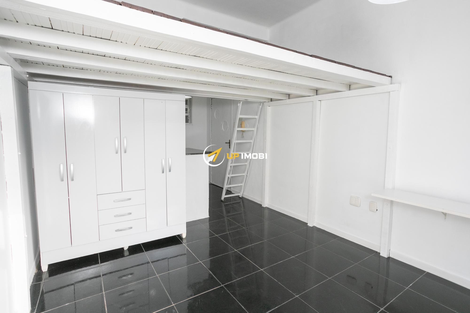 Kitnet no bairro Centro Histórico em Porto Alegre para Comprar