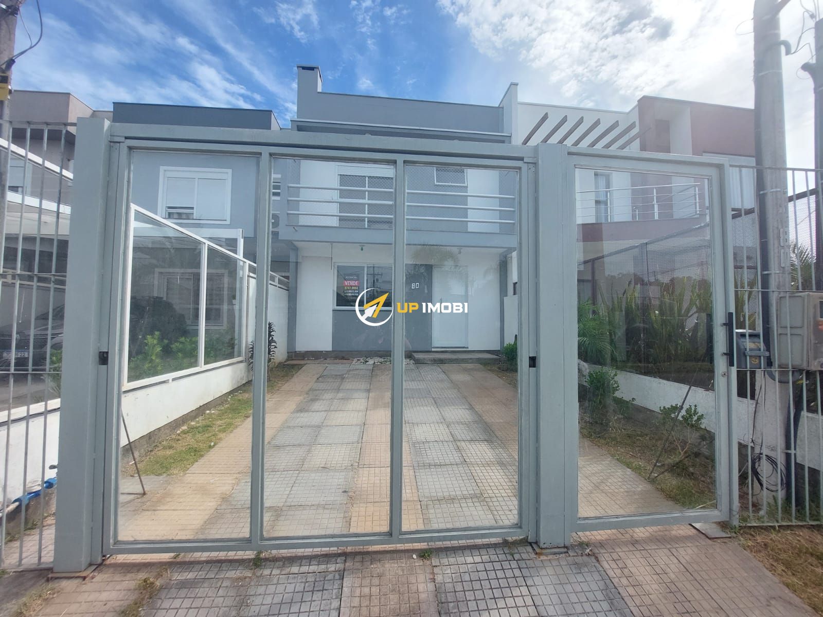 Casa com 110m², 3 dormitórios no bairro Hípica em Porto Alegre para Comprar
