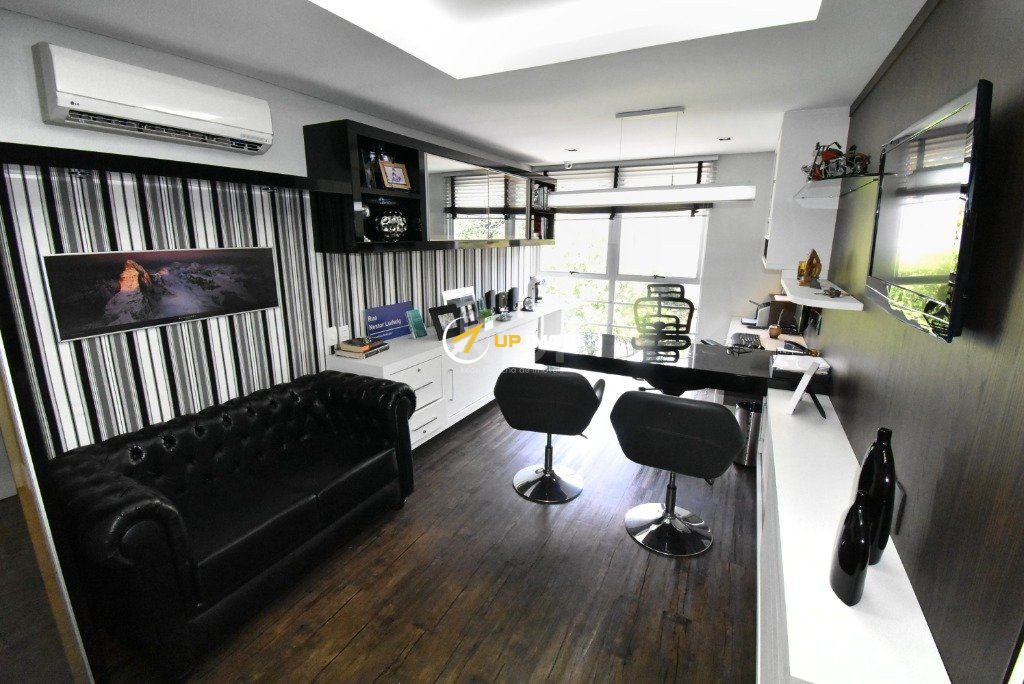 Sala Comercial no bairro Menino Deus em Porto Alegre para Comprar