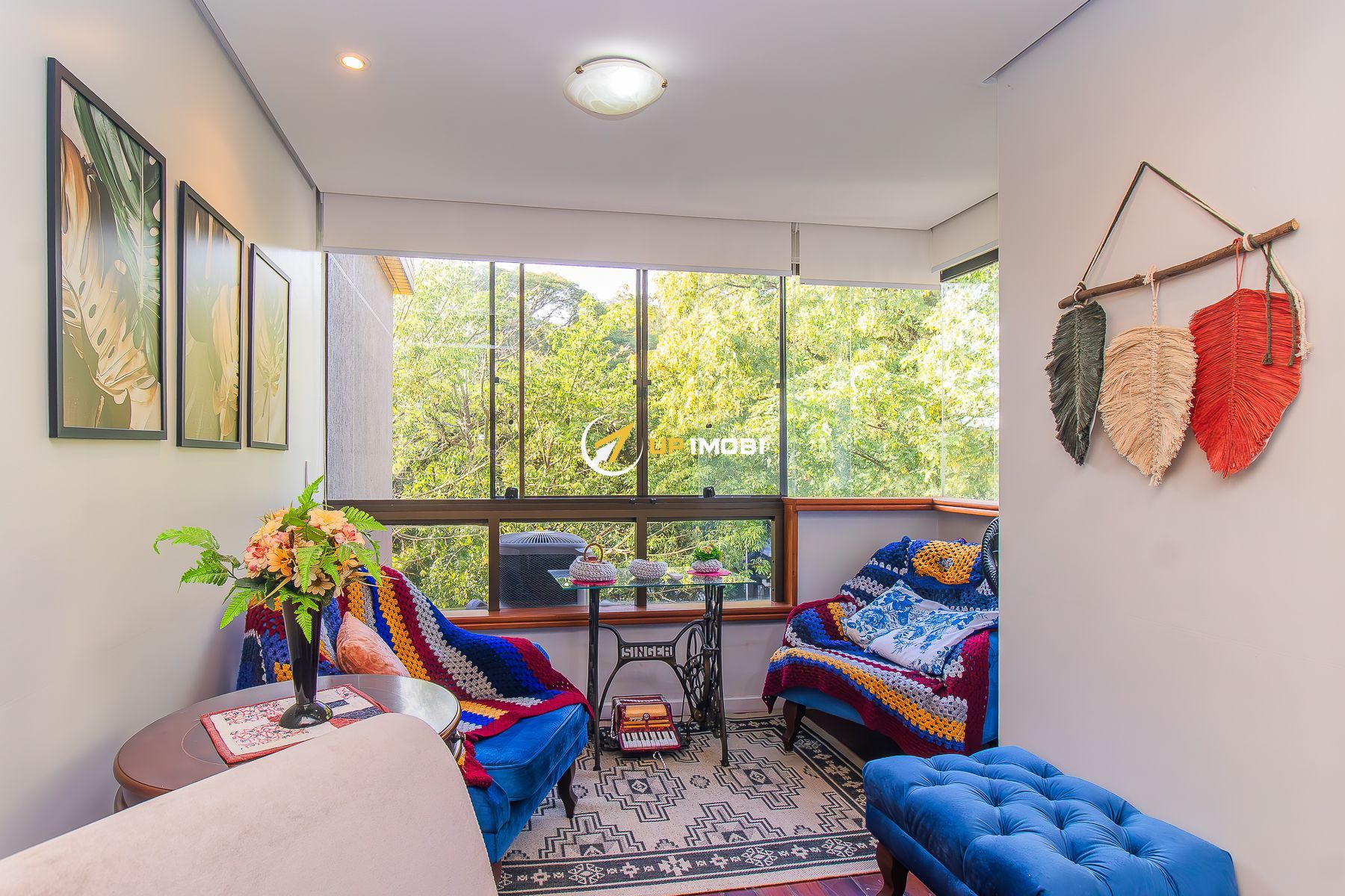 Cobertura, 3 dormitórios no bairro Menino Deus em Porto Alegre para Comprar