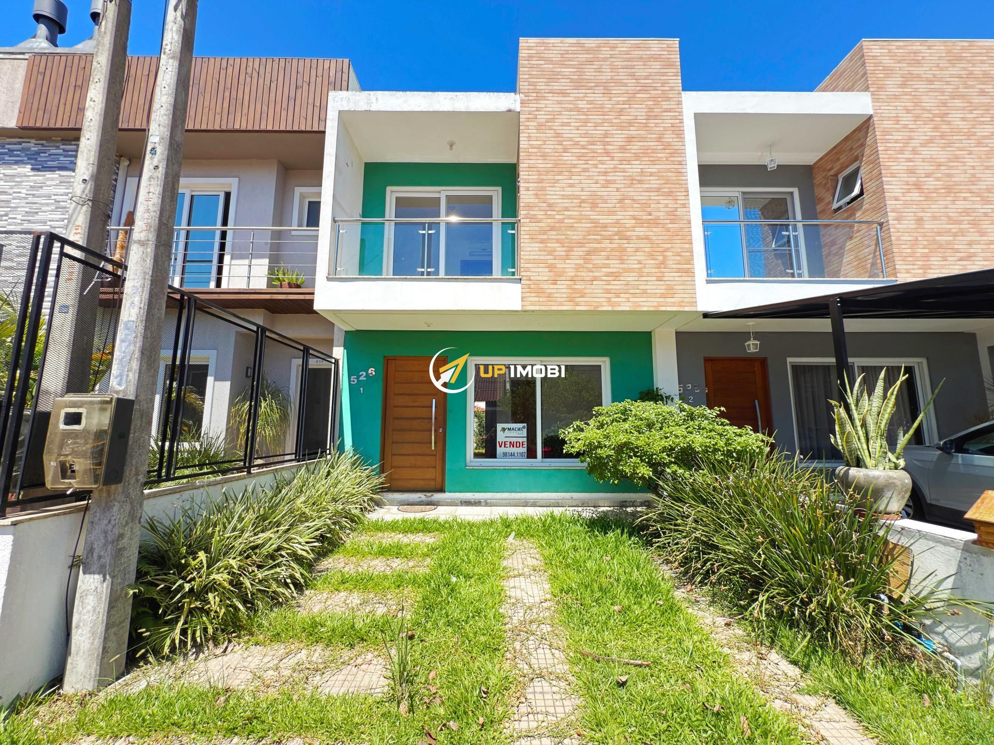 Casa com 121m², 3 dormitórios no bairro Hípica em Porto Alegre para Comprar