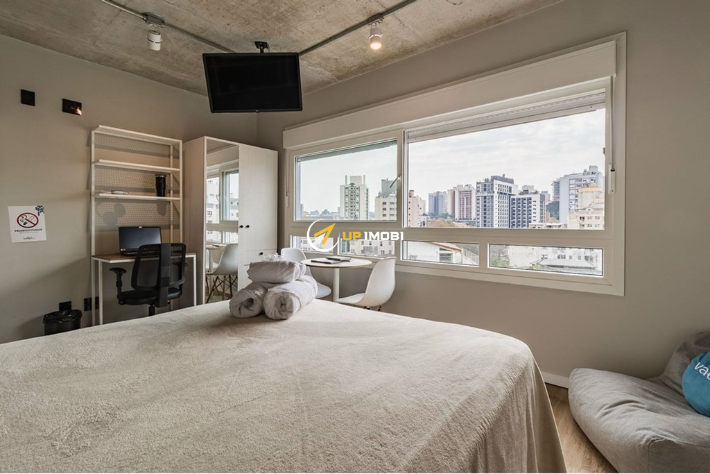 Apartamento com 27m², 1 dormitório no bairro Santa Cecília em Porto Alegre para Comprar