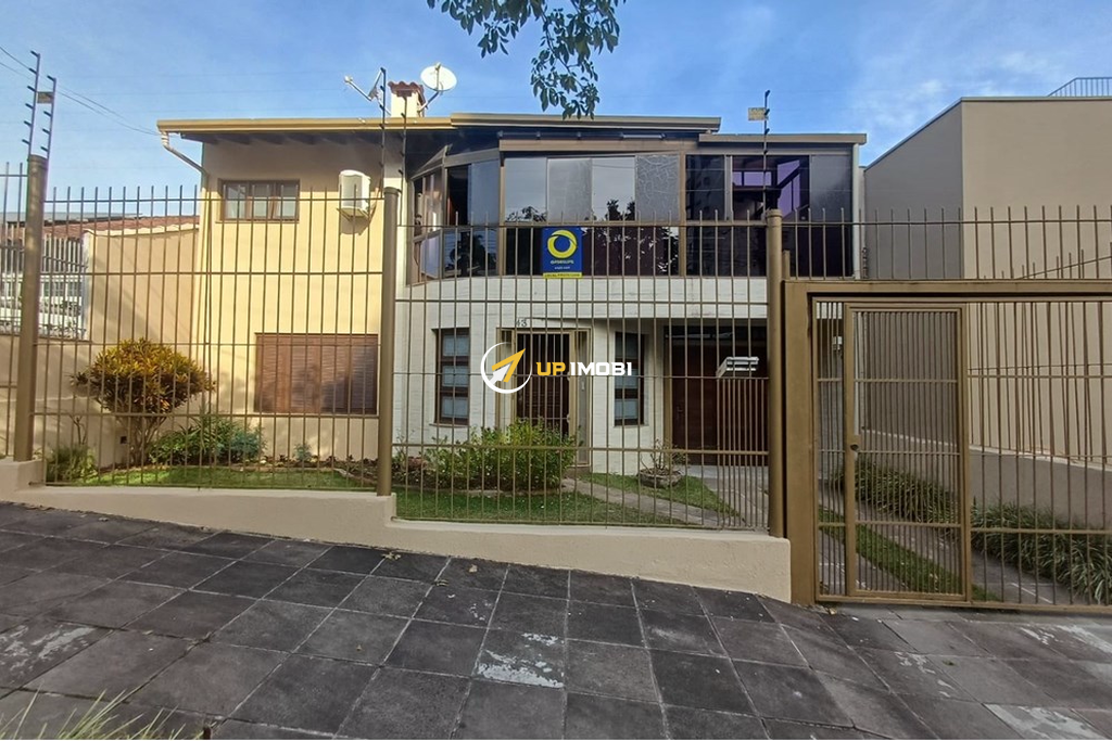 Casa com 318m², 3 dormitórios no bairro Jardim do Salso em Porto Alegre para Comprar