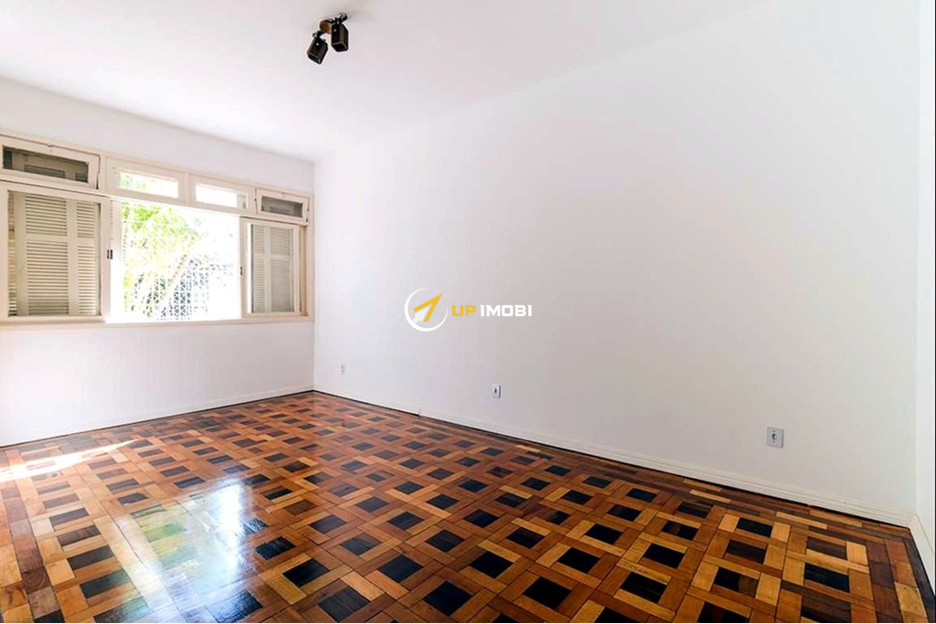 Apartamento com 92m², 3 dormitórios no bairro Rio Branco em Porto Alegre para Comprar