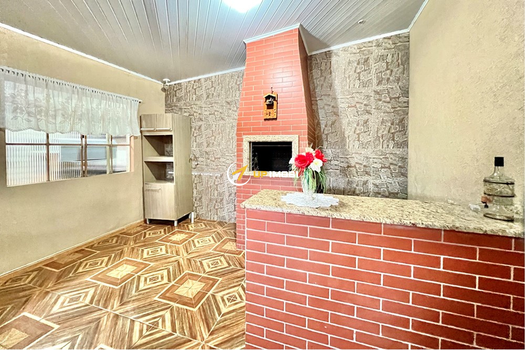 Casa com 240m², 5 dormitórios no bairro São José em Canoas para Comprar