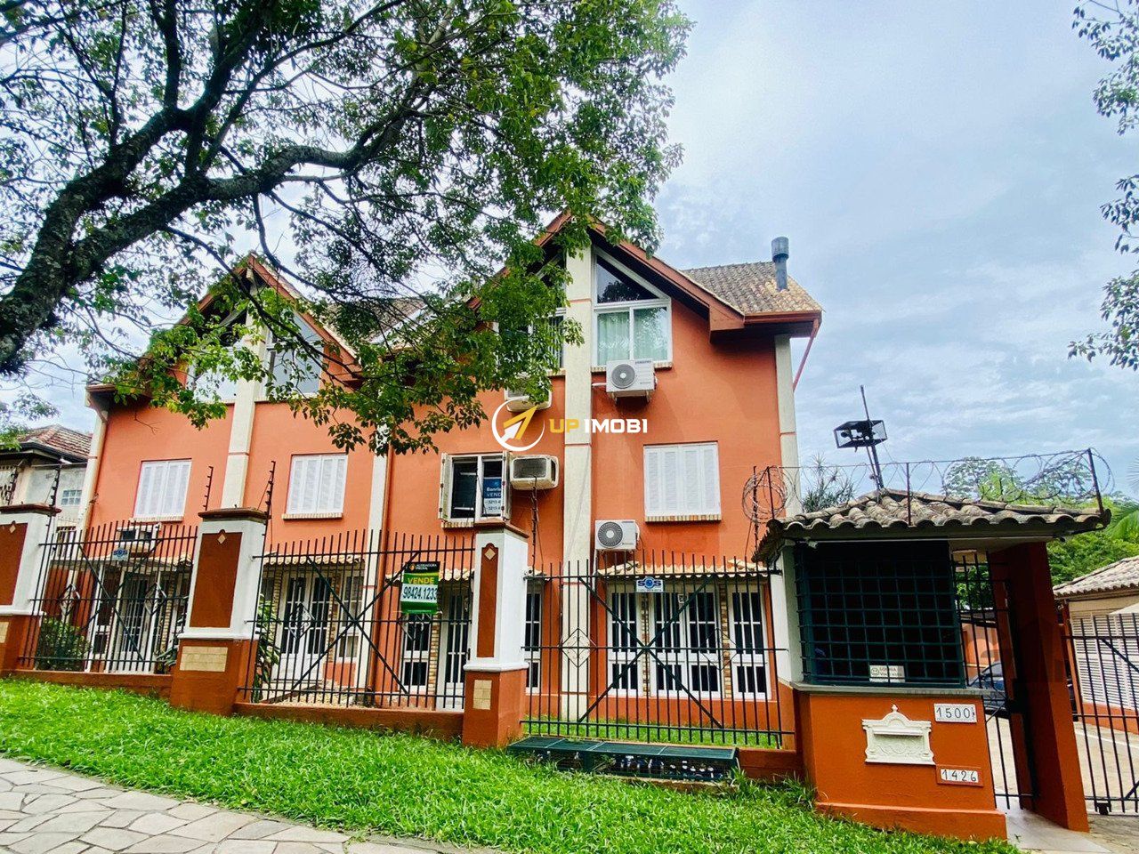 Casa de Condomínio com 123m², 3 dormitórios no bairro Teresópolis em Porto Alegre para Comprar