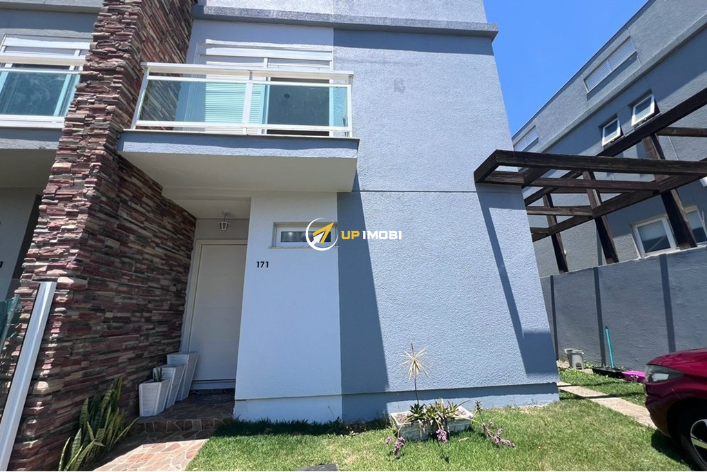 Casa com 200m², 3 dormitórios no bairro Lomba do Pinheiro em Porto Alegre para Comprar