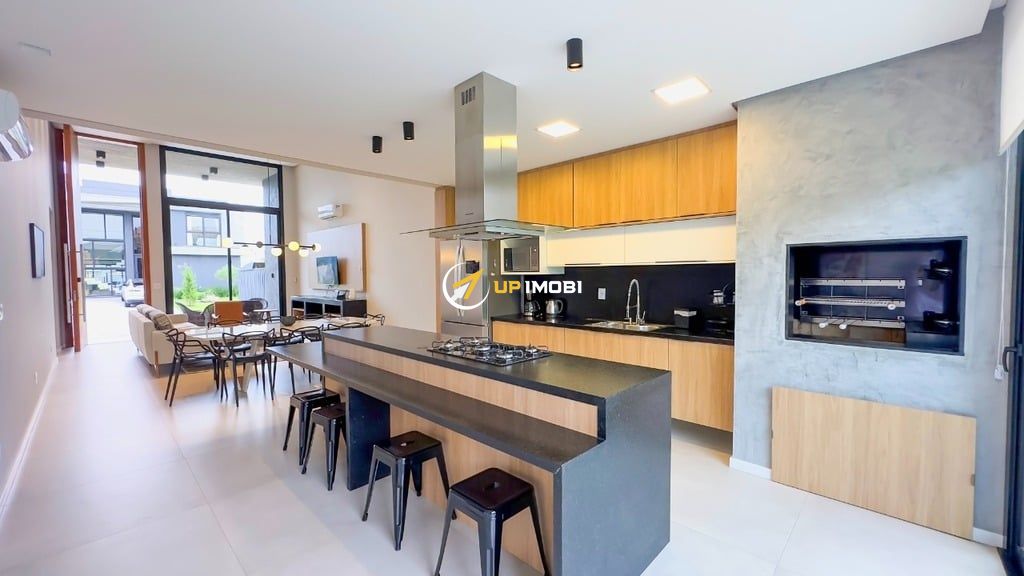 Casa de Condomínio com 150m², 4 dormitórios no bairro Centro em Xangri-Lá para Comprar