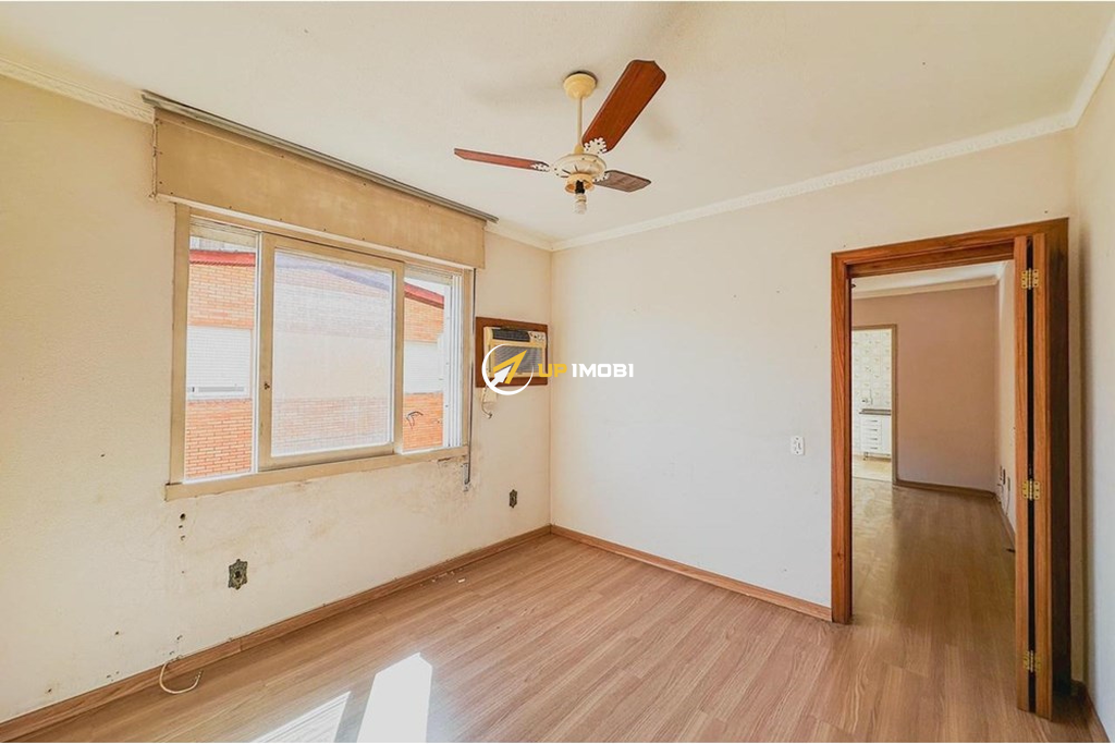 Apartamento com 45m², 1 dormitório no bairro Jardim do Salso em Porto Alegre para Comprar