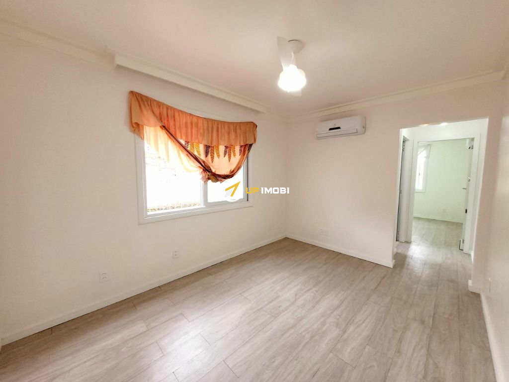 Apartamento com 37m², 1 dormitório no bairro Jardim do Salso em Porto Alegre para Comprar