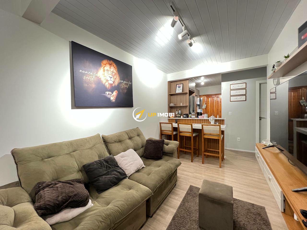 Casa com 61m², 3 dormitórios no bairro Hípica em Porto Alegre para Comprar