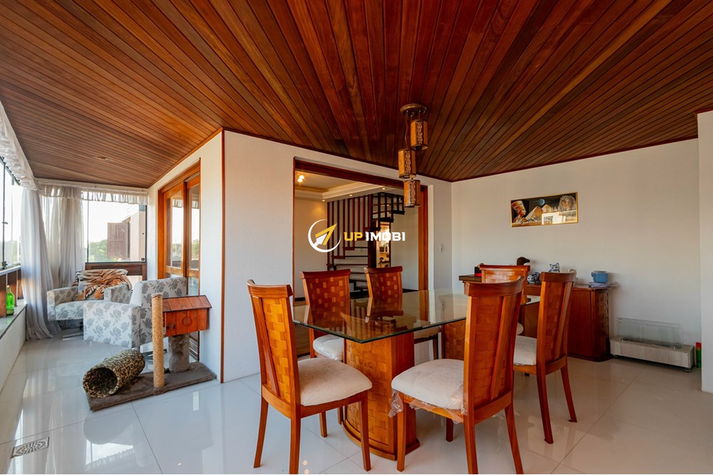 Cobertura com 270m², 4 dormitórios no bairro Jardim Lindóia em Porto Alegre para Comprar