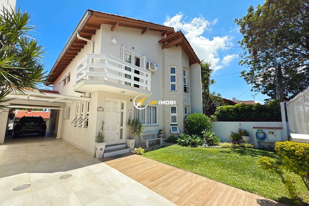 Casa com 280m², 4 dormitórios no bairro Ipanema em Porto Alegre para Comprar