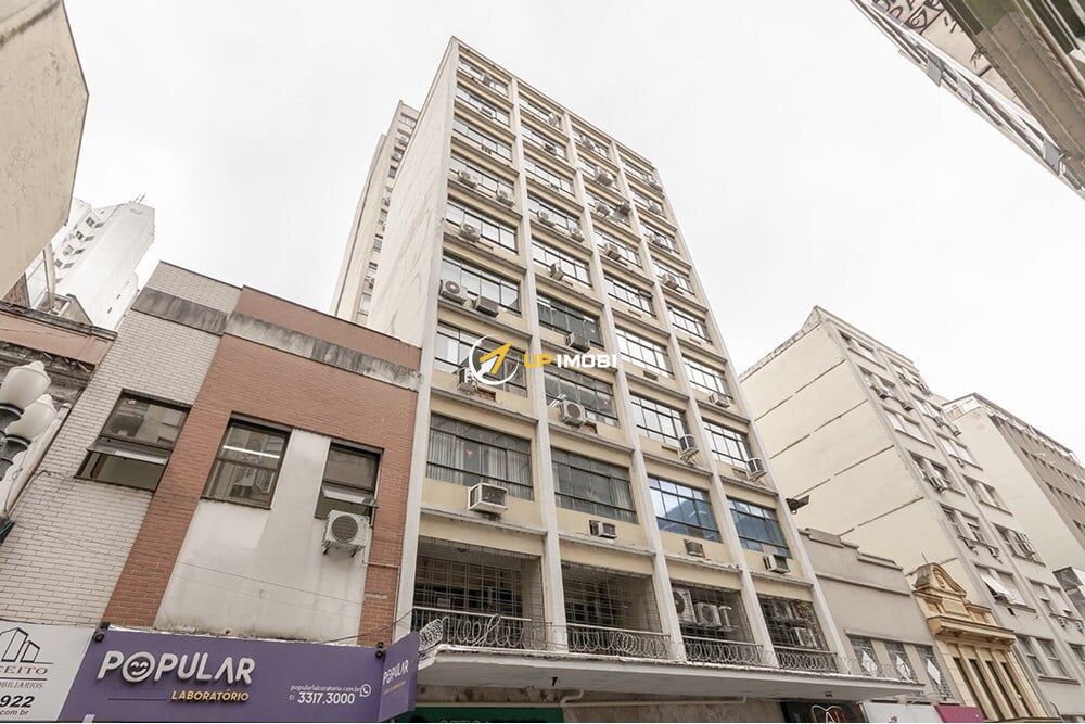 Sala Comercial com 47m² no bairro Centro Histórico em Porto Alegre para Comprar