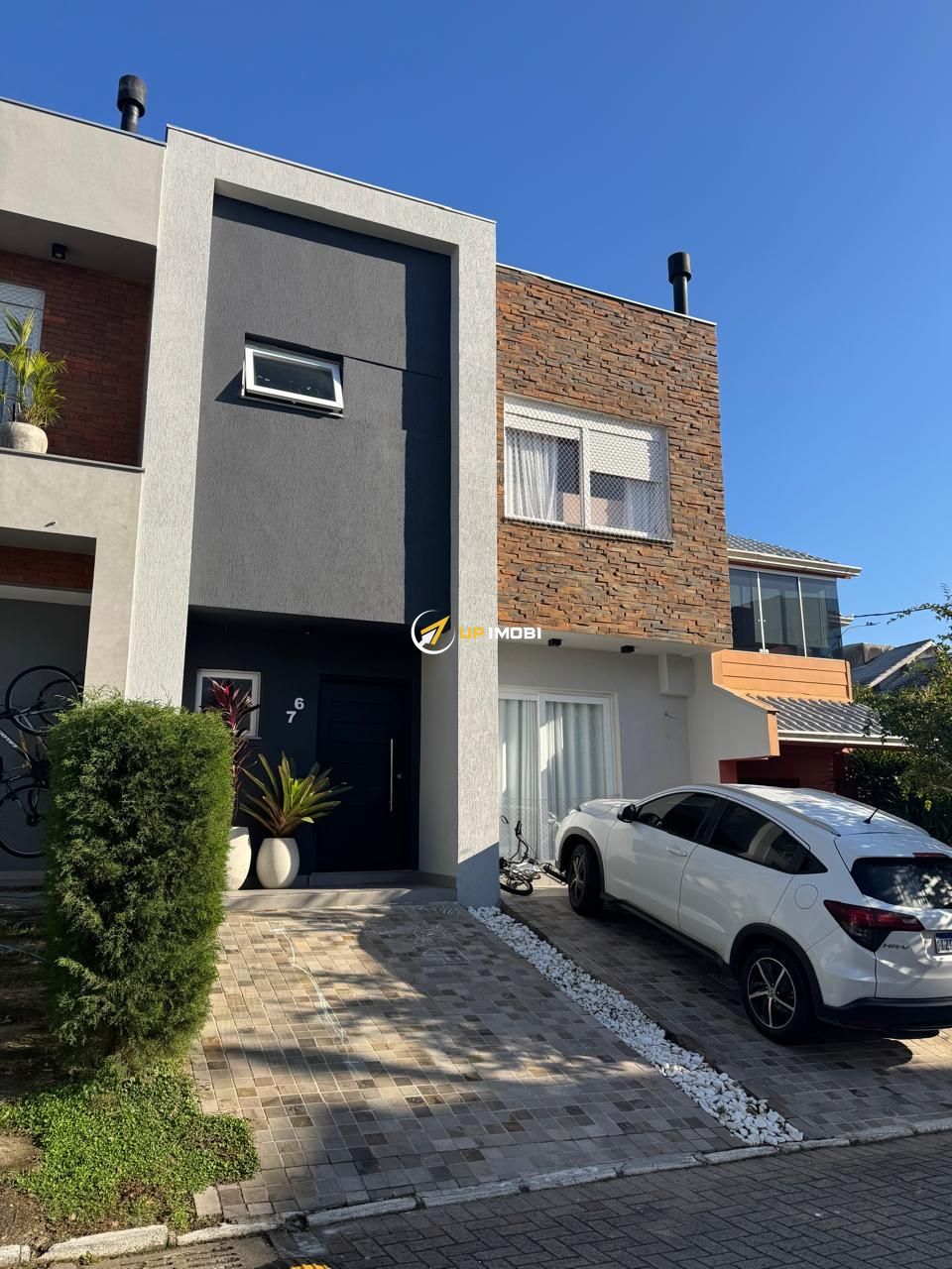 Casa de Condomínio com 129m², 3 dormitórios no bairro Passo das Pedras em Porto Alegre para Comprar