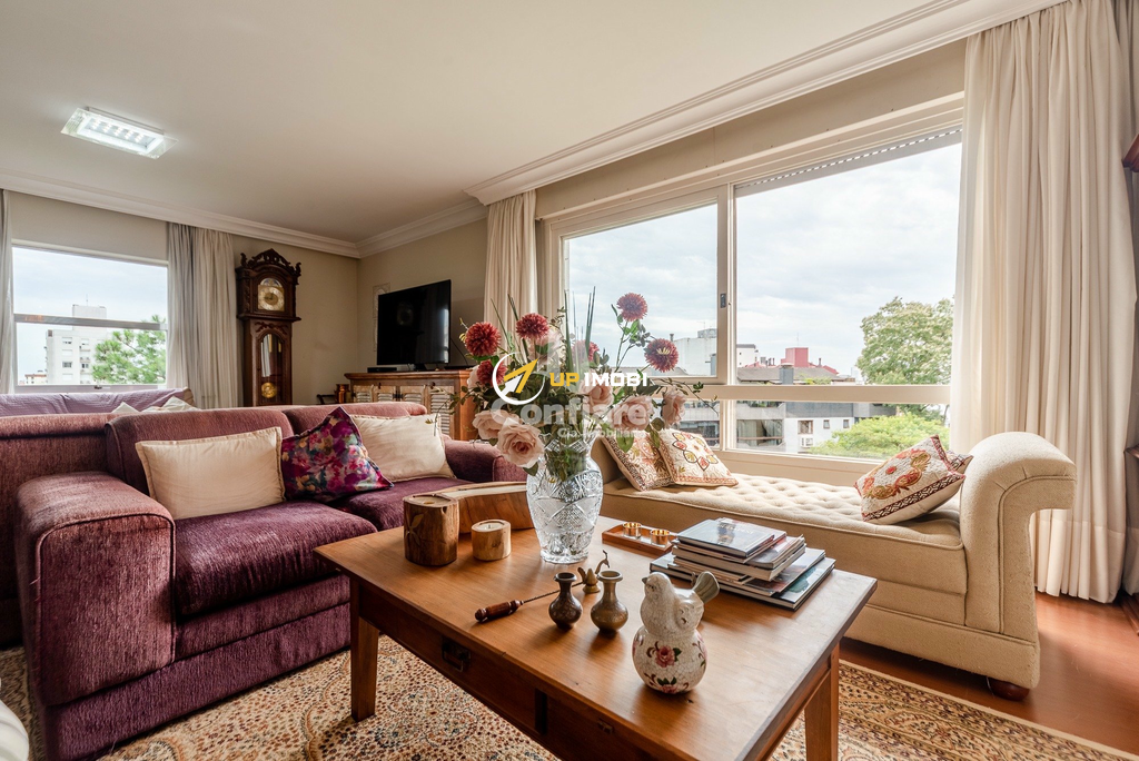 Apartamento com 201m², 4 dormitórios no bairro Petrópolis em Porto Alegre para Comprar