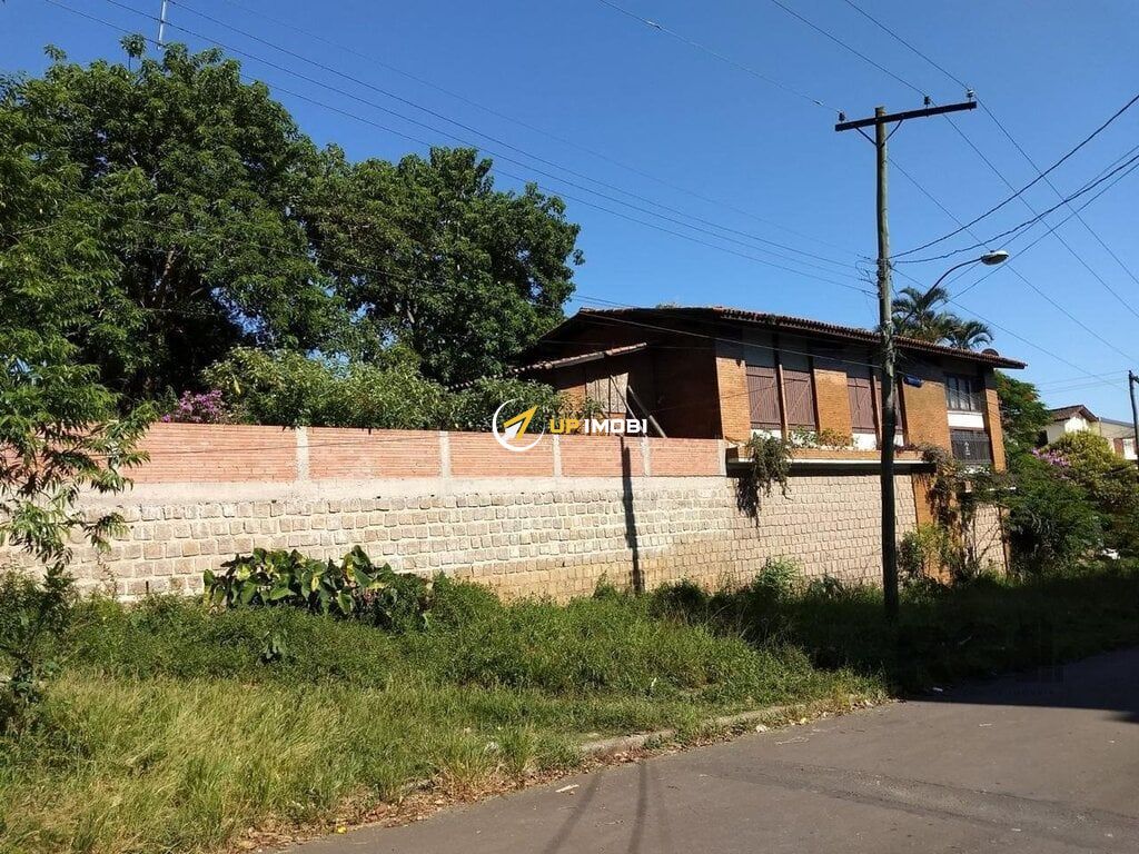 Terreno com 701m² no bairro Santa Tereza em Porto Alegre para Comprar